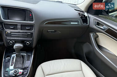 Внедорожник / Кроссовер Audi Q5 2012 в 