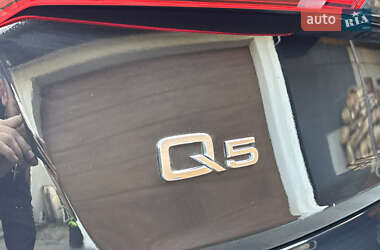 Внедорожник / Кроссовер Audi Q5 2018 в 