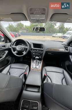 Внедорожник / Кроссовер Audi Q5 2016 в 
