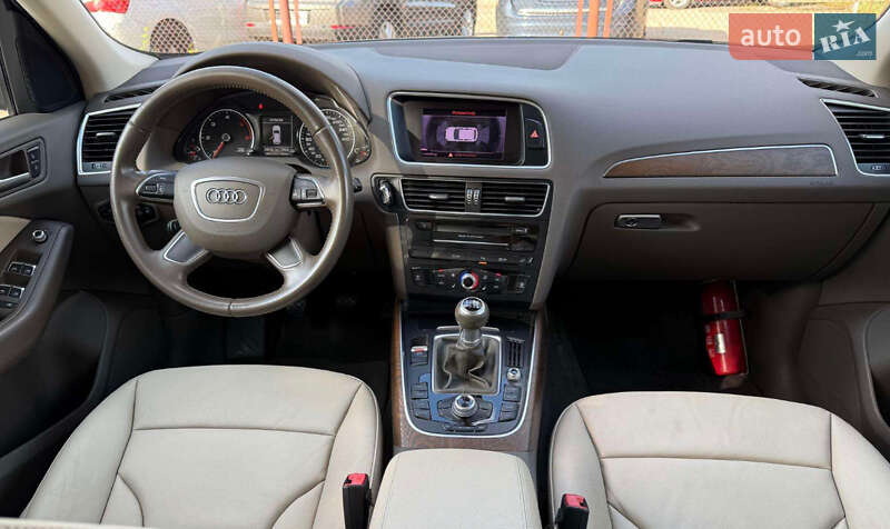Внедорожник / Кроссовер Audi Q5 2011 в Виннице
