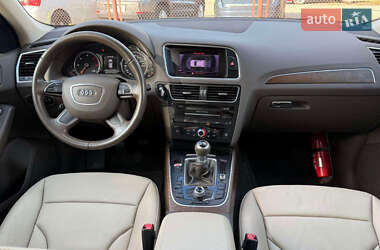 Внедорожник / Кроссовер Audi Q5 2011 в 