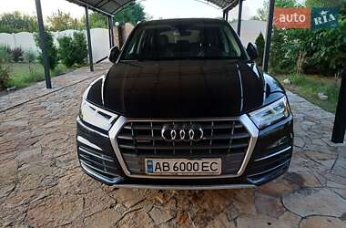 Внедорожник / Кроссовер Audi Q5 2018 в 