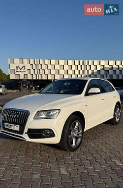 Позашляховик / Кросовер Audi Q5 2015 в 