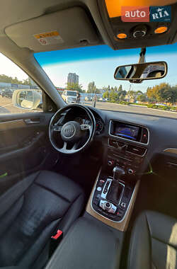 Позашляховик / Кросовер Audi Q5 2015 в 