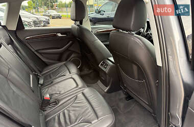 Внедорожник / Кроссовер Audi Q5 2015 в 