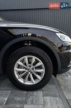 Позашляховик / Кросовер Audi Q5 2018 в 