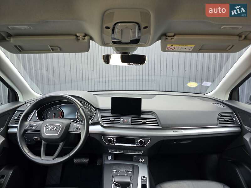 Позашляховик / Кросовер Audi Q5 2018 в Луцьку