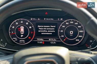 Внедорожник / Кроссовер Audi Q5 2018 в 