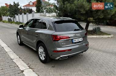 Внедорожник / Кроссовер Audi Q5 2023 в 
