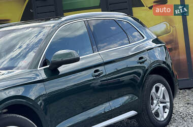 Внедорожник / Кроссовер Audi Q5 2017 в 