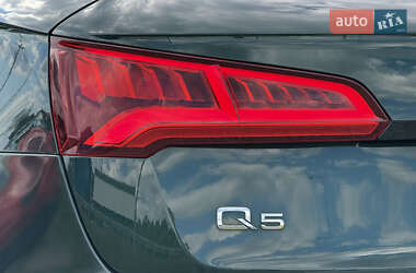 Внедорожник / Кроссовер Audi Q5 2017 в 