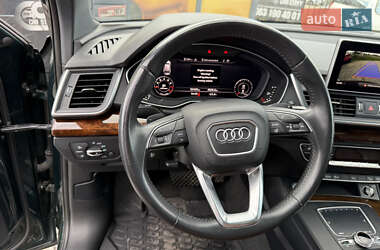 Внедорожник / Кроссовер Audi Q5 2017 в 