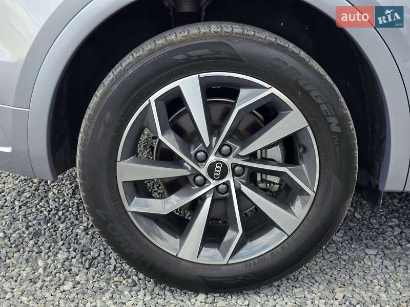 Внедорожник / Кроссовер Audi Q5 2022 в Тернополе