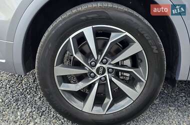 Внедорожник / Кроссовер Audi Q5 2022 в 