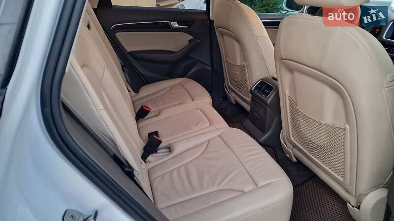 Внедорожник / Кроссовер Audi Q5 2013 в Ровно