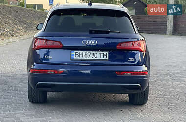 Внедорожник / Кроссовер Audi Q5 2017 в 