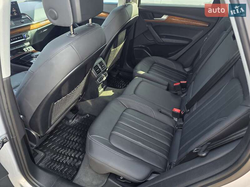 Внедорожник / Кроссовер Audi Q5 2022 в Тернополе