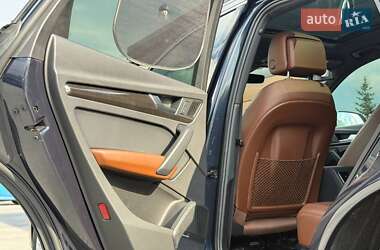 Внедорожник / Кроссовер Audi Q5 2018 в 