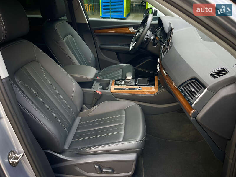 Внедорожник / Кроссовер Audi Q5 2022 в Киеве