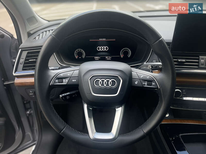 Внедорожник / Кроссовер Audi Q5 2022 в Киеве