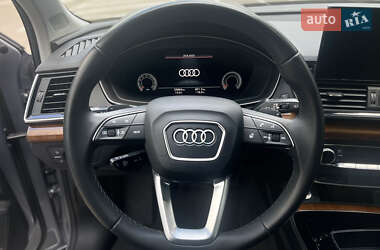Внедорожник / Кроссовер Audi Q5 2022 в 