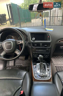 Внедорожник / Кроссовер Audi Q5 2011 в 