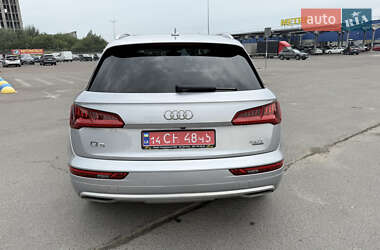 Внедорожник / Кроссовер Audi Q5 2017 в 