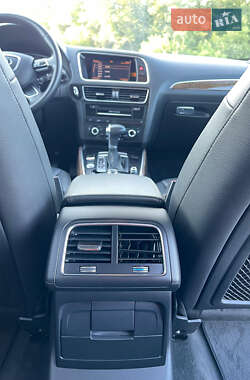 Позашляховик / Кросовер Audi Q5 2015 в 