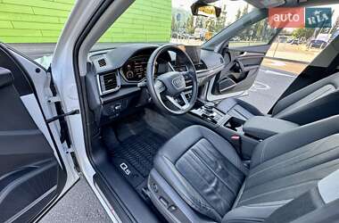 Внедорожник / Кроссовер Audi Q5 2023 в 