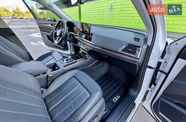 Внедорожник / Кроссовер Audi Q5 2023 в 