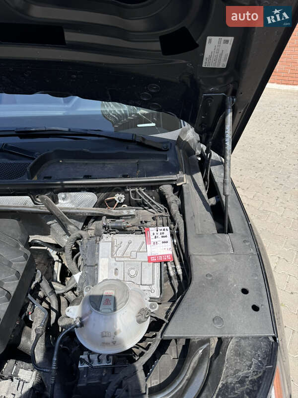 Внедорожник / Кроссовер Audi Q5 2021 в Киеве