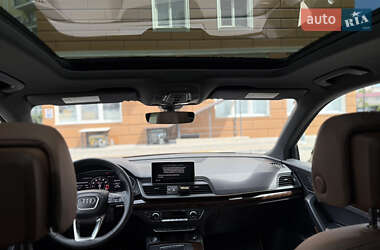 Внедорожник / Кроссовер Audi Q5 2018 в 