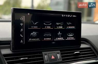 Внедорожник / Кроссовер Audi Q5 2021 в 
