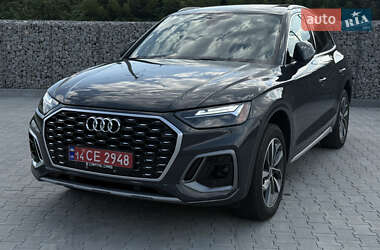 Внедорожник / Кроссовер Audi Q5 2021 в 