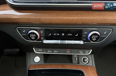 Внедорожник / Кроссовер Audi Q5 2021 в 