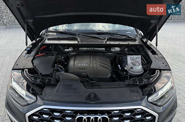 Внедорожник / Кроссовер Audi Q5 2021 в 