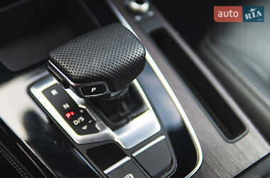 Внедорожник / Кроссовер Audi Q5 2021 в 