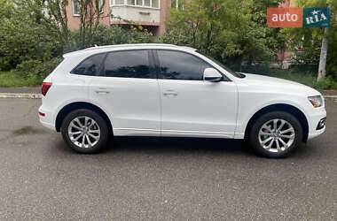 Внедорожник / Кроссовер Audi Q5 2015 в 