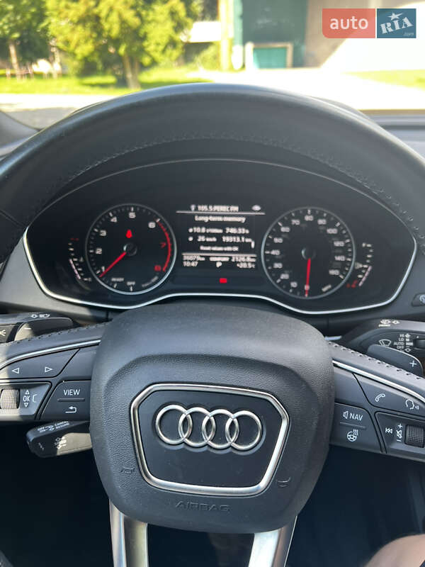 Внедорожник / Кроссовер Audi Q5 2018 в Киеве