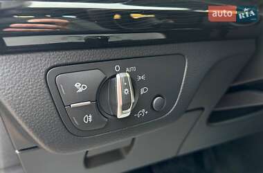 Внедорожник / Кроссовер Audi Q5 2021 в 