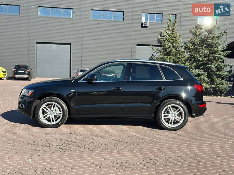 Позашляховик / Кросовер Audi Q5 2015 в Києві
