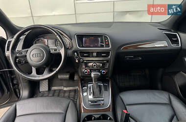 Внедорожник / Кроссовер Audi Q5 2015 в 