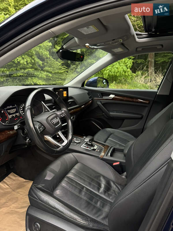 Внедорожник / Кроссовер Audi Q5 2017 в Львове