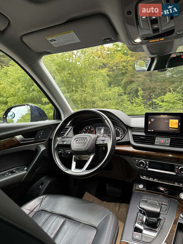 Внедорожник / Кроссовер Audi Q5 2017 в Львове
