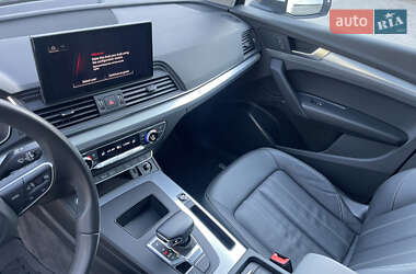 Внедорожник / Кроссовер Audi Q5 2021 в 