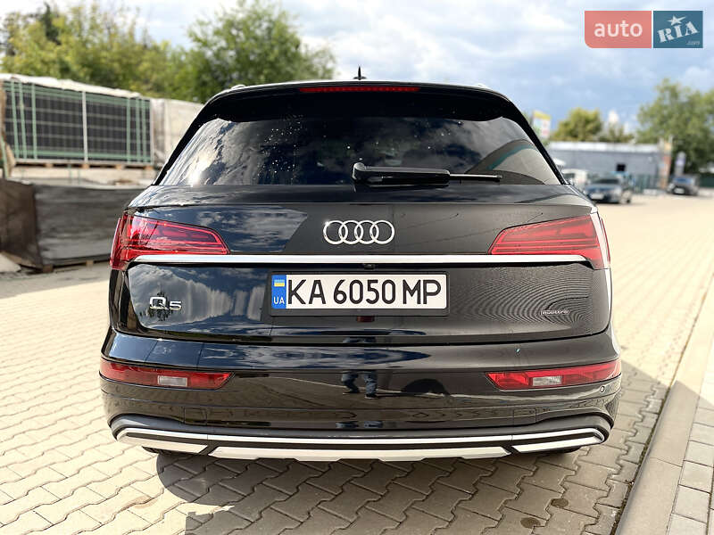 Внедорожник / Кроссовер Audi Q5 2020 в Киеве