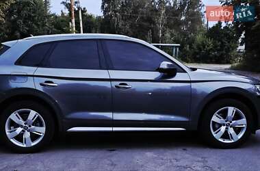 Внедорожник / Кроссовер Audi Q5 2017 в Луцке