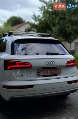 Внедорожник / Кроссовер Audi Q5 2019 в 