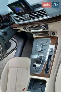Внедорожник / Кроссовер Audi Q5 2019 в 