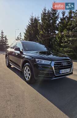 Внедорожник / Кроссовер Audi Q5 2017 в 